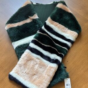 Ann Taylor Luxurious Faux Fur Scarf in Green and Cream